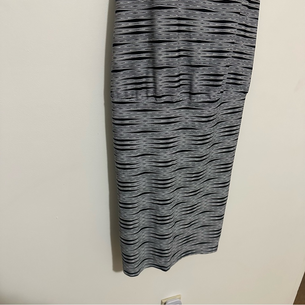 Athleta Womens Black And‎ White Arielle Venice Strappy Swim Dress Medium - Picture 4 of 9